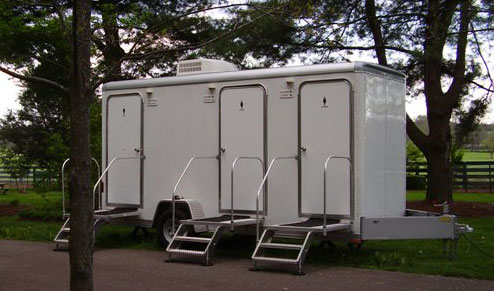 Luxury 3 Stall Restroom Trailer