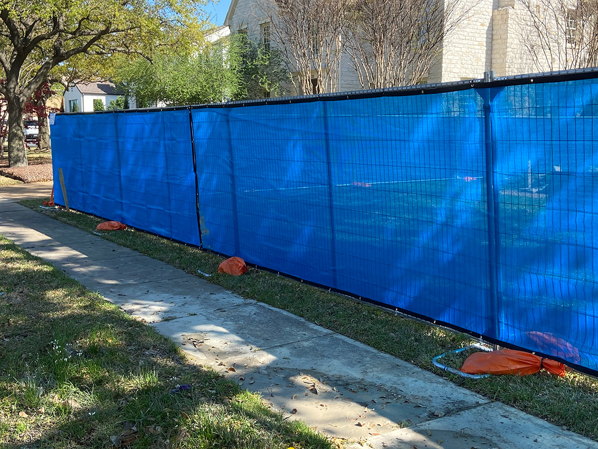 Creative Ways You Can Maximize Your Temporary Fencing Rental This Fall |  Texas Johns