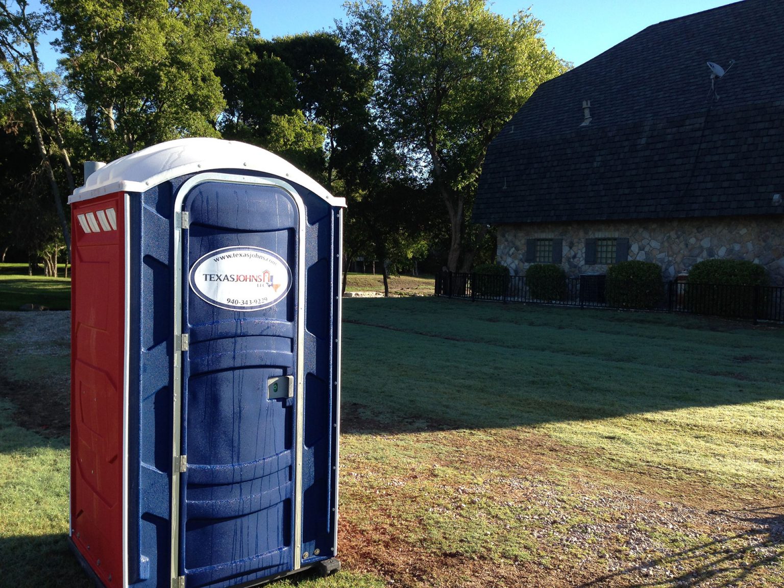 Should Your Fall Event Rent a PortAPotty or Luxury Restroom Trailer