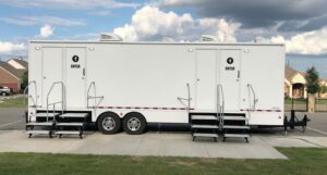 10 station restroom trailer