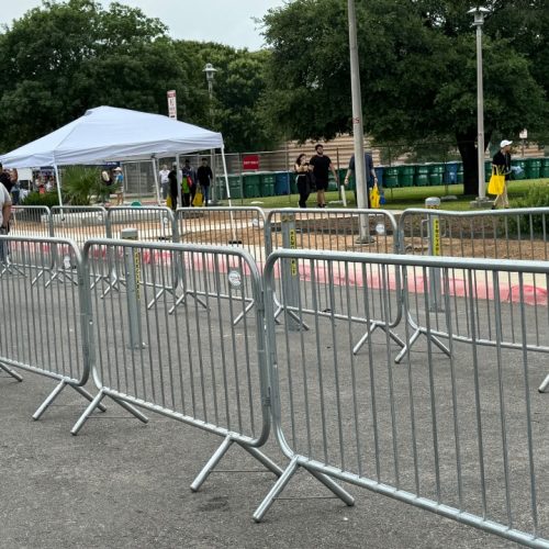 crowd control fence rental (1) temporary fencing for crowds
