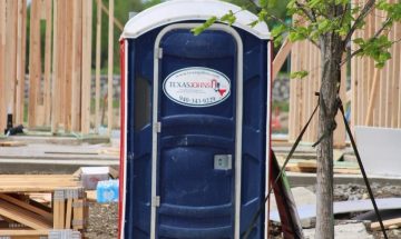 porta potty rental unit at a jobsite in Texas